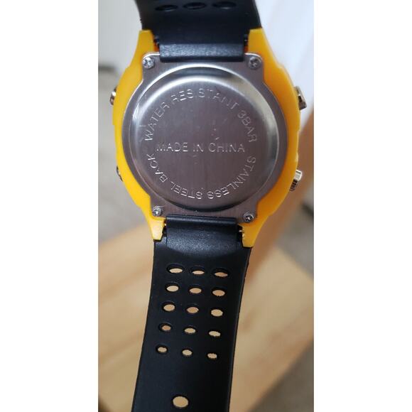Chrono Yellow Black Water Resistant 3Bar Watch NICE GIFT Brand New Nwot - Picture 6 of 6